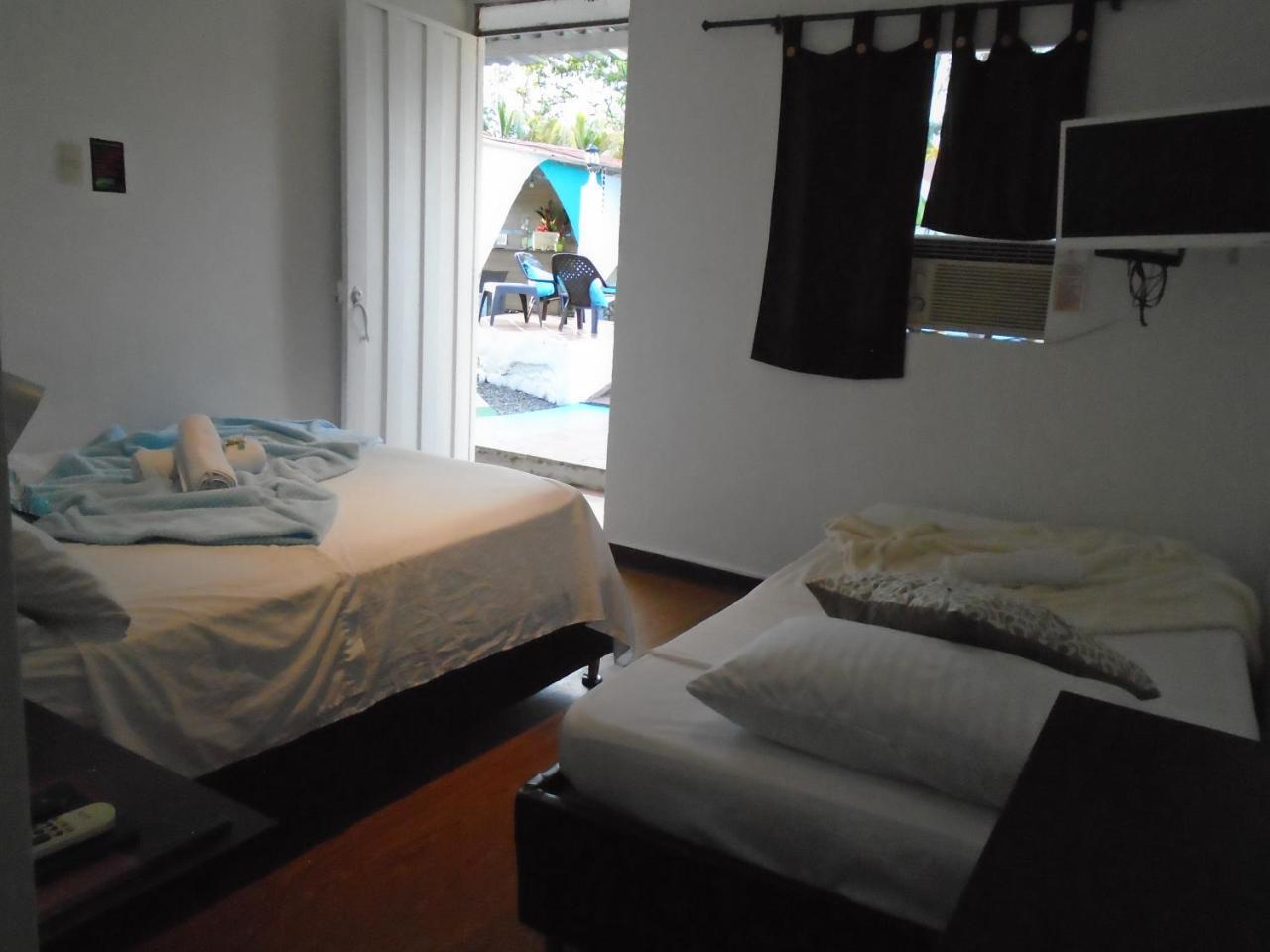 Llano Dorado Hotel Campestre Granja Campo Alegre ภายนอก รูปภาพ